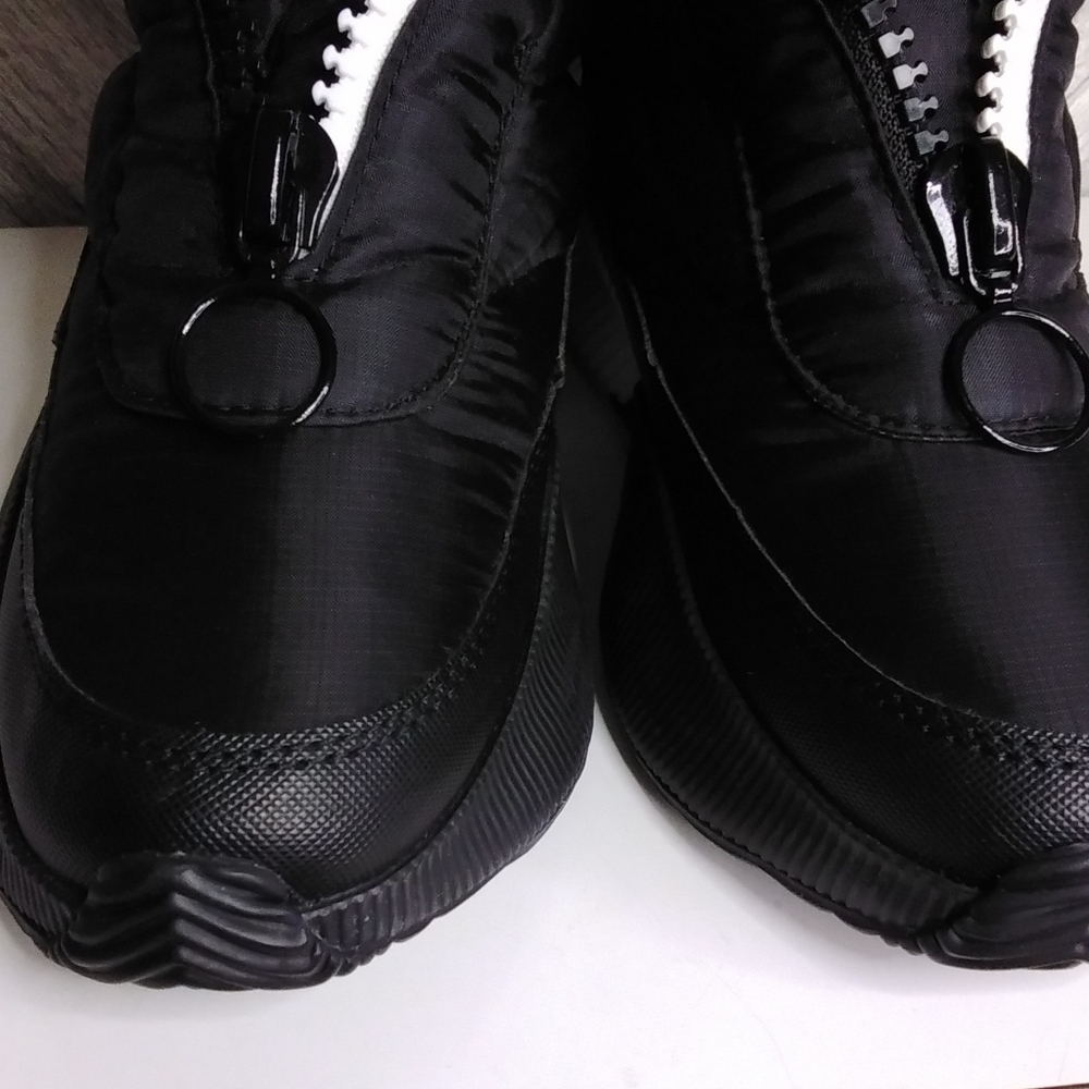 SOREL' Womens Out N About lll Puffy Zip Waterproof Insulated Boots Sz: US 6 Blk - Picture 8 of 12